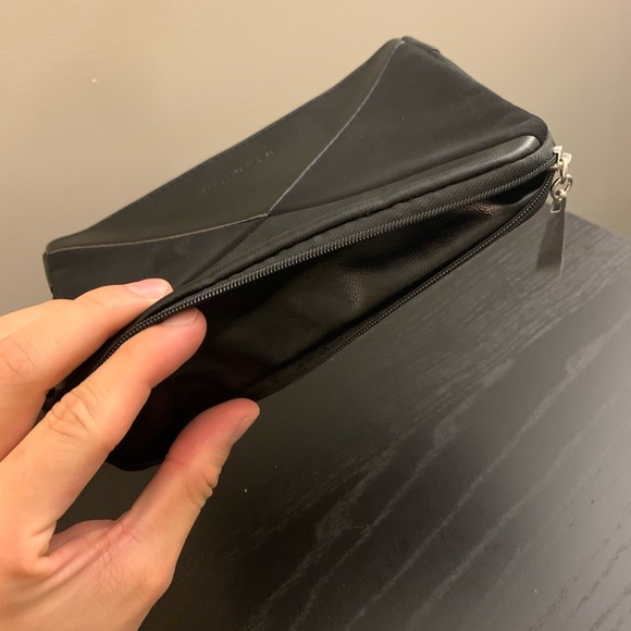 BRAND NEW black Shu Uemura makeup bag - Picture 3 of 3